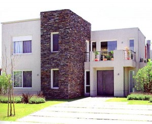 10 fachadas de casas modernas con lajas (2)